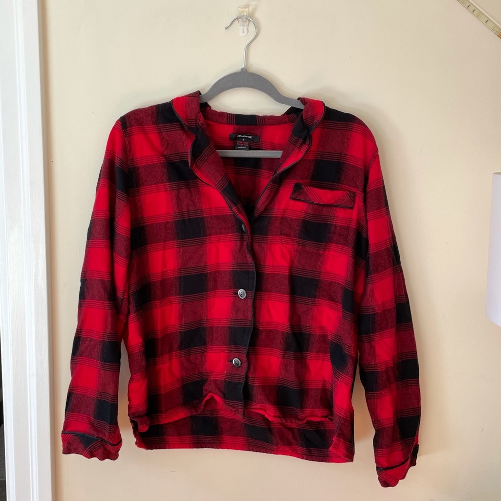 Madewell plaid long sleeved button up shirt